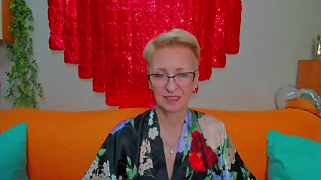 iamyourdream89 online show from 02.13.26