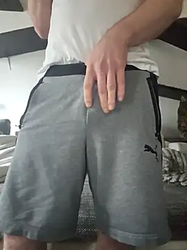 Snapshot of geiler89 chatting on 10.13.25 geiler89 online show from 10.13.25