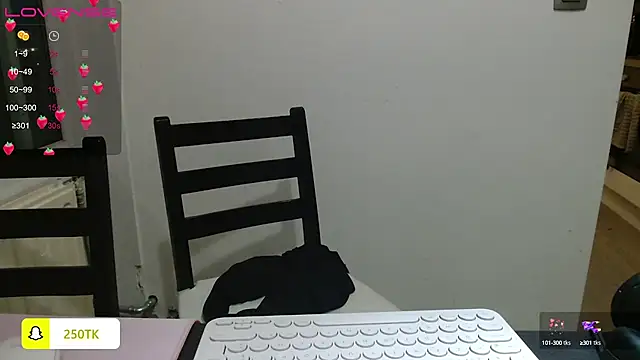 Snapshot of Thepanthera chatting on 01.12.25 Thepanthera online show from 01.12.25