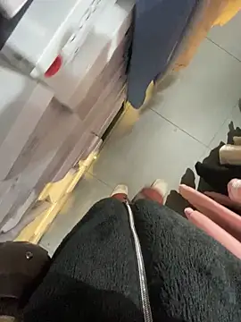 Snapshot of Thepanthera chatting on 09.25.25 Thepanthera online show from 09.25.25