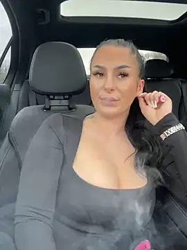 Mia-Bremer online show from 02.26.25