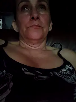 Snapshot of SeductionSilera chatting on 09.20.25 SeductionSilera online show from 09.20.25