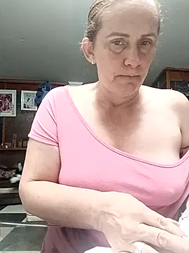 Snapshot of SeductionSilera chatting on 11.14.25 SeductionSilera online show from 11.14.25