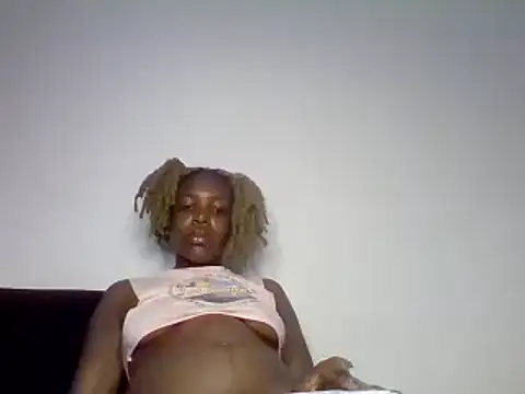 Snapshot of squirydol chatting on 01.09.25 squirydol online show from 01.09.25