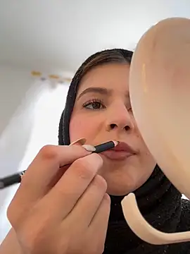 Snapshot of naughty__angel chatting on 01.28.25 naughty angel online show from 01.28.25