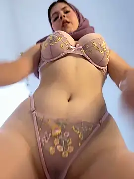 Snapshot of naughty__angel chatting on 02.07.25 naughty angel online show from 02.07.25