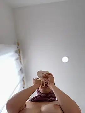 Snapshot of naughty__angel chatting on 02.07.25 naughty angel online show from 02.07.25