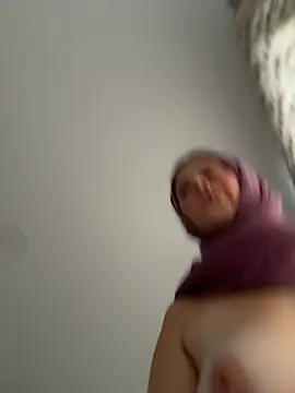 Snapshot of naughty__angel chatting on 03.10.25 naughty angel online show from 03.10.25