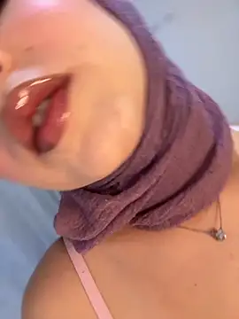 Snapshot of naughty__angel chatting on 09.26.25 naughty angel online show from 09.26.25