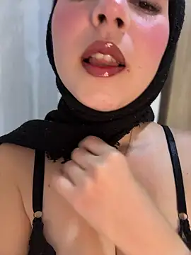 naughty  angel online show from 04.28.26