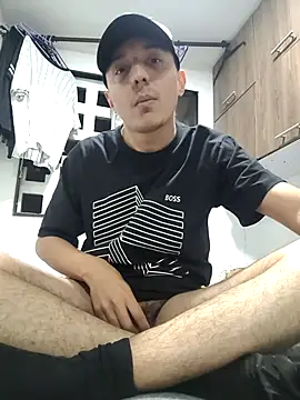 Snapshot of axeldaviid chatting on 10.27.25 axeldaviid online show from 10.27.25