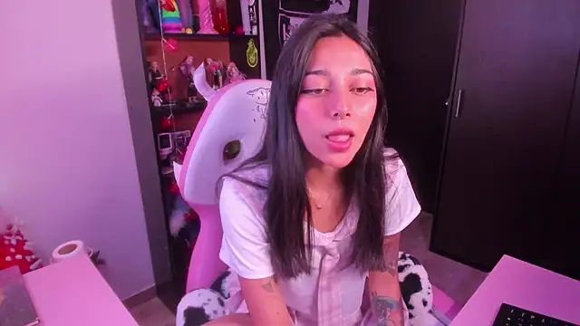amber yull online show from 05.08.26