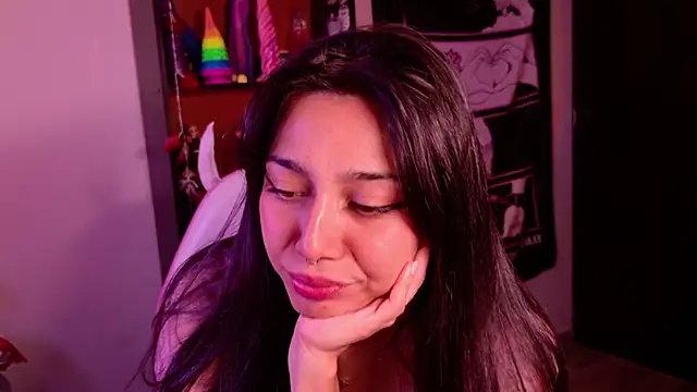 amber yull online show from 05.15.26