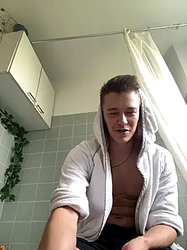 Toyjungee online show from 10.09.25