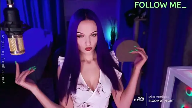 Snapshot of ml_milana chatting on 02.14.25 ml milana online show from 02.14.25