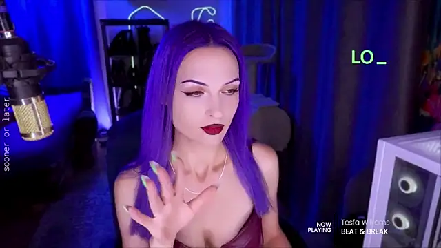 Snapshot of ml_milana chatting on 10.21.25 ml milana online show from 10.21.25