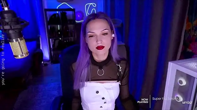 Snapshot of ml_milana chatting on 10.31.25 ml milana online show from 10.31.25