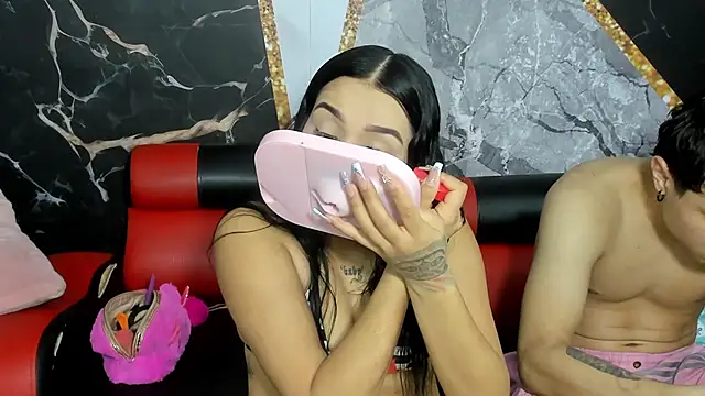 Snapshot of hot-threesome chatting on 09.27.25 hot-threesome online show from 09.27.25