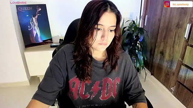 Snapshot of samantha_cherry chatting on 09.25.25 samantha cherry online show from 09.25.25