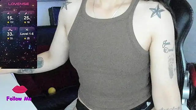 Snapshot of natasha_logan_ chatting on 02.16.26 natasha logan online show from 02.16.26