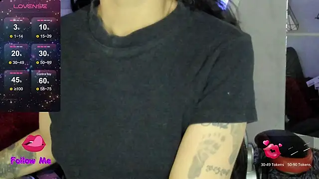 Snapshot of natasha_logan_ chatting on 03.24.26 natasha logan online show from 03.24.26