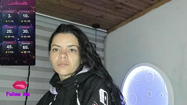 natasha logan  online show from 06.12.26