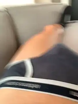 Snapshot of Fellix chatting on 02.06.25 Fellix online show from 02.06.25