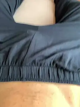 Snapshot of Fellix chatting on 02.25.25 Fellix online show from 02.25.25