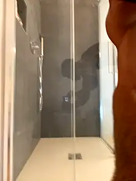 Snapshot of Fellix chatting on 09.18.25 Fellix online show from 09.18.25