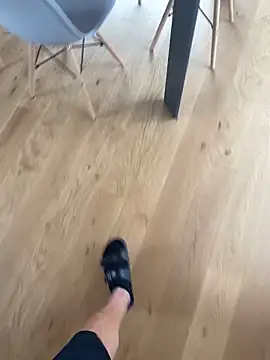 Snapshot of Fellix chatting on 10.20.25 Fellix online show from 10.20.25