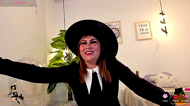 Rachel  Lang online show from 10.31.25