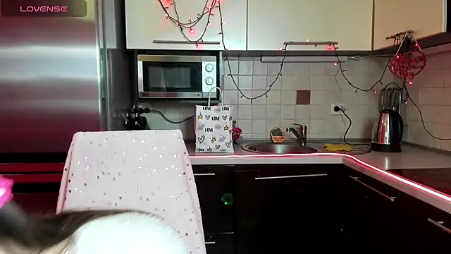 TayanaJons online show from 02.14.25