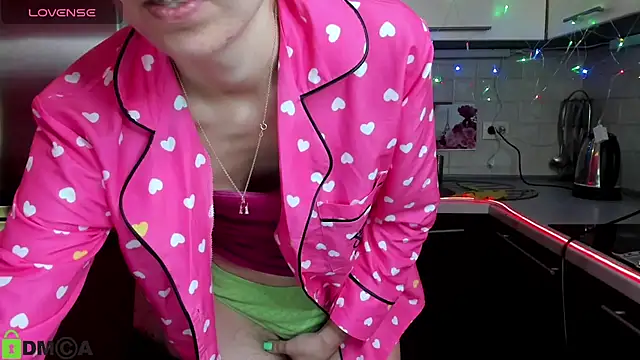 TayanaJons online show from 03.17.25