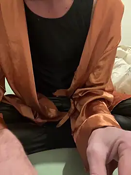 Snapshot of Mrbighardcock chatting on 12.30.24 Mrbighardcock online show from 12.30.24