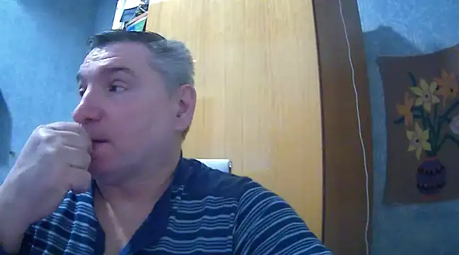 Snapshot of GYurmoka70 chatting on 01.12.25 GYurmoka70 online show from 01.12.25