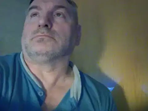 Snapshot of GYurmoka70 chatting on 01.25.25 GYurmoka70 online show from 01.25.25