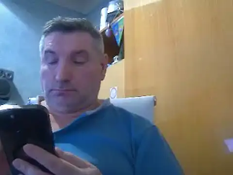 Snapshot of GYurmoka70 chatting on 01.29.25 GYurmoka70 online show from 01.29.25