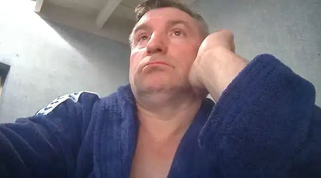 Snapshot of GYurmoka70 chatting on 03.17.25 GYurmoka70 online show from 03.17.25