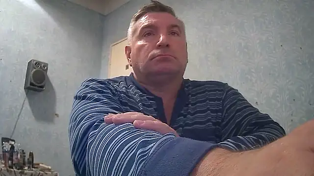 Snapshot of GYurmoka70 chatting on 09.28.25 GYurmoka70 online show from 09.28.25