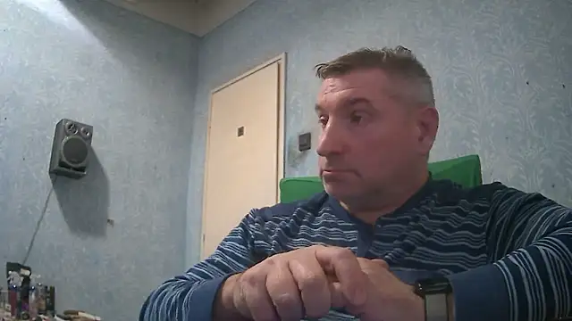 Snapshot of GYurmoka70 chatting on 10.07.25 GYurmoka70 online show from 10.07.25