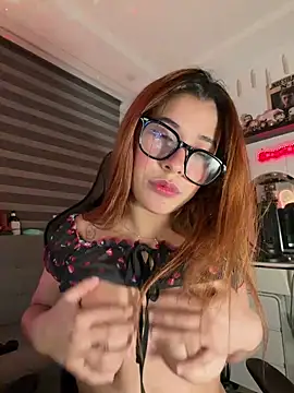 crystal bunny7 online show from 12.14.25