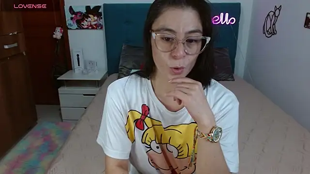Snapshot of antonella_sweet33 chatting on 06.13.26 antonella sweet33 online show from 06.13.26