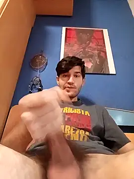 Snapshot of Esti02 chatting on 11.01.25 Esti02 online show from 11.01.25