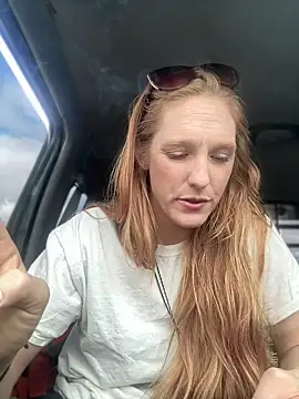 GoldenFlameGoddess online show from 03.18.25