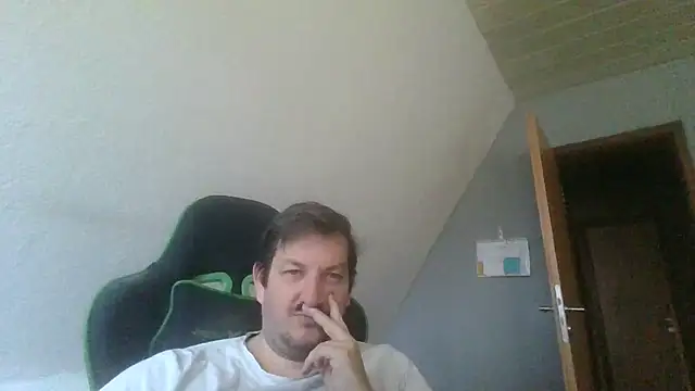 Golffahrer1982 online show from 10.26.25