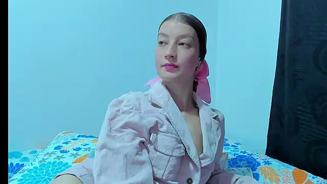 Snapshot of MiiaVolkova chatting on 04.23.26 MiiaVolkova online show from 04.23.26