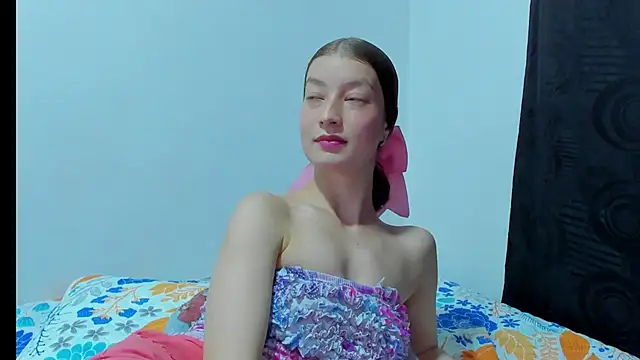 Snapshot of MiiaVolkova chatting on 04.26.26 MiiaVolkova online show from 04.26.26