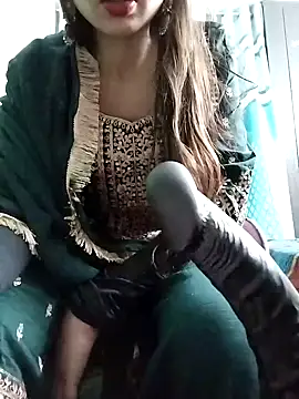 Snapshot of Noor_Darliing chatting on 01.29.25 Noor Darliing online show from 01.29.25