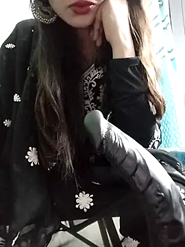 Snapshot of Noor_Darliing chatting on 02.10.25 Noor Darliing online show from 02.10.25