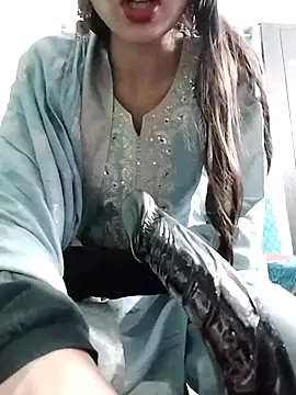 Snapshot of Noor_Darliing chatting on 03.01.25 Noor Darliing online show from 03.01.25